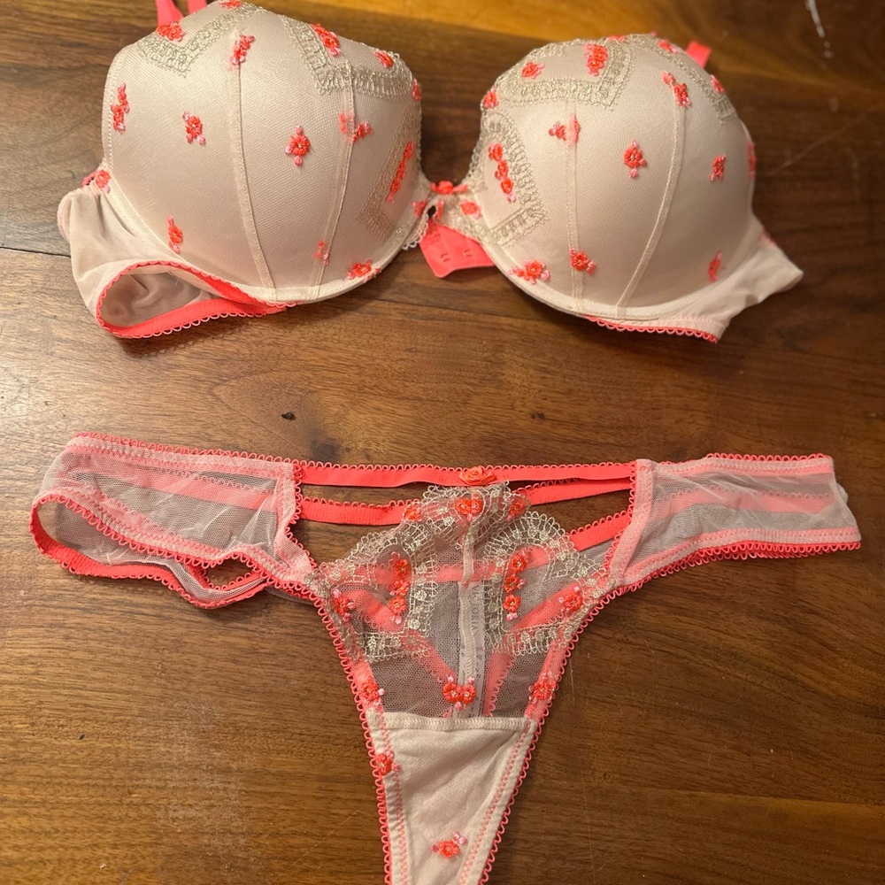 Victoria Secret bra and panty set